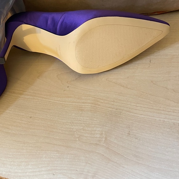 Nine West Satin pumps,Purple,New - Picture 3 of 4